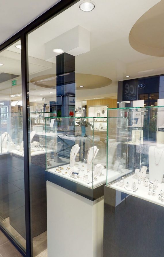 Projet retail point de vente bijouterie vitrine