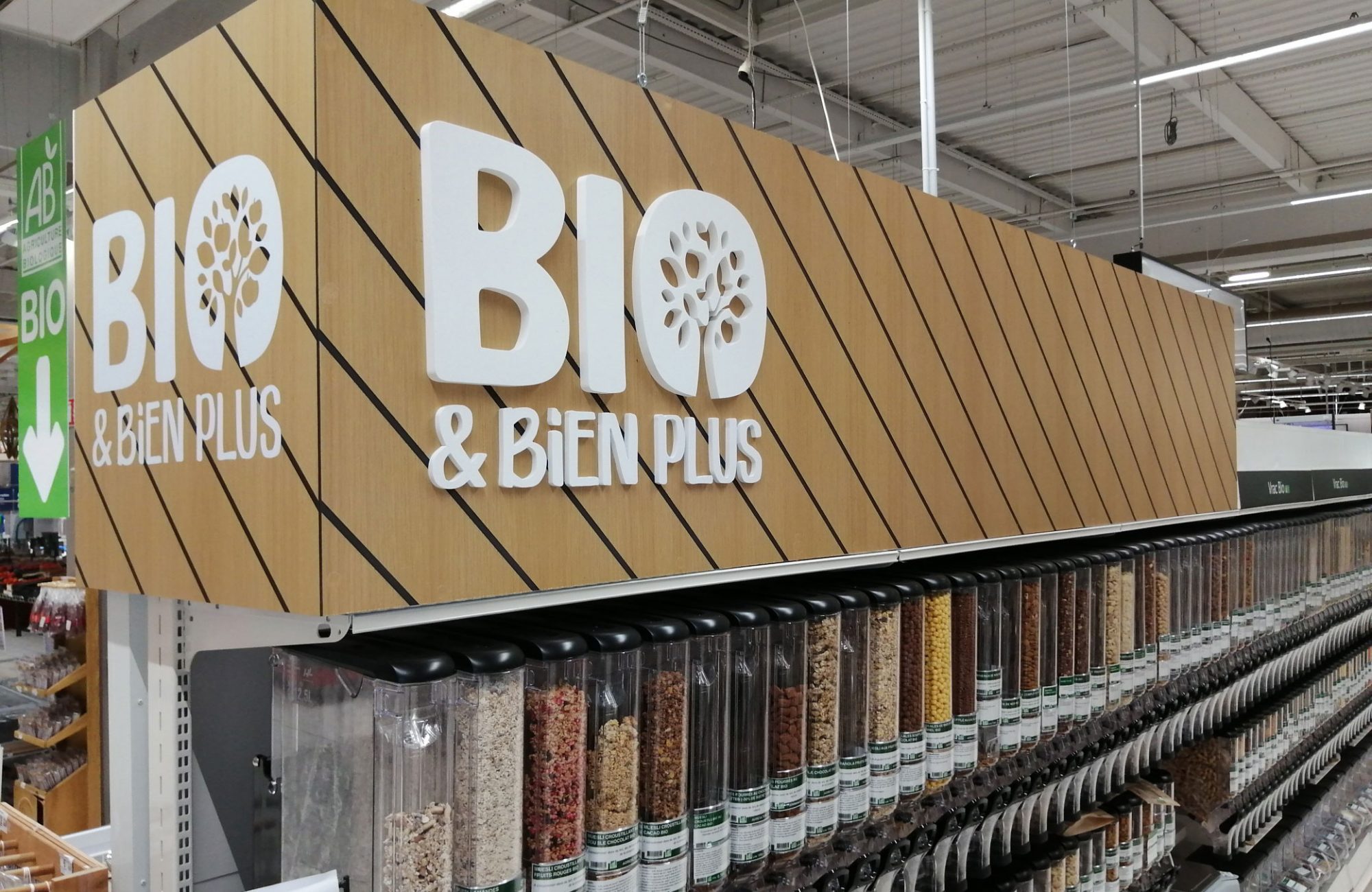 Projet signalétique Carrefour par décofab groupe